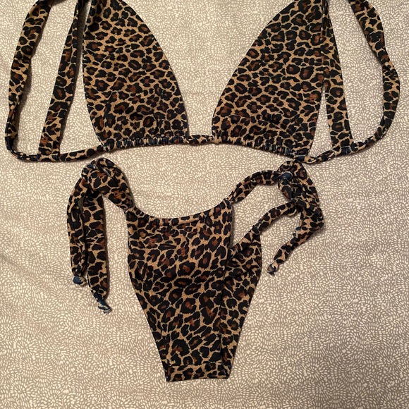 Leopard bikini - Picture 4 of 4